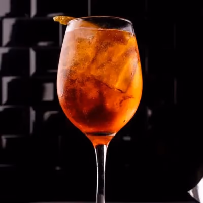 Aperol Spritz — Tragos clásicos