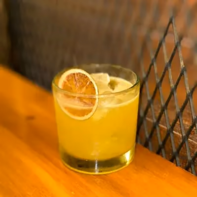 Amaretto Sour — Tragos clásicos